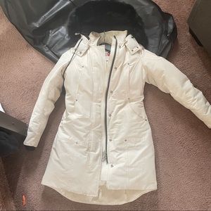 moose knuckles parka